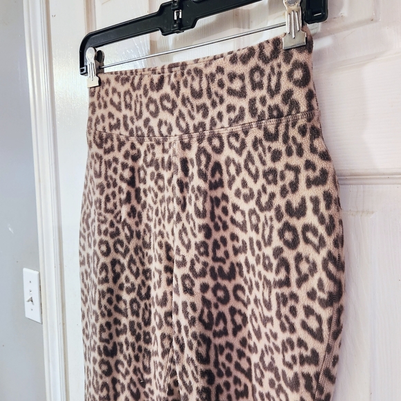 Joe Fresh Fleece Leggings Leopard / Cheetah Print Womens Small - Picture 4 of 10